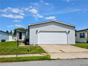 123 Golden Pond , Akron, NY 14001
