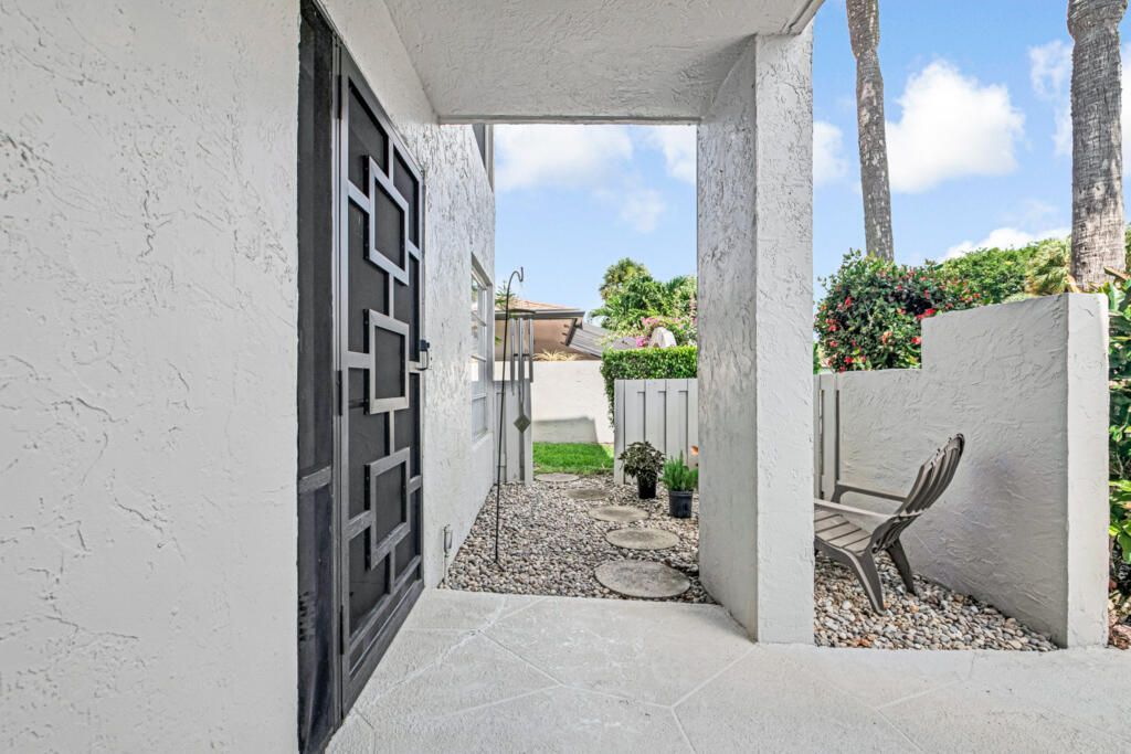 5844 Areca Palm Court, Unit C, Delray Beach, FL 33484 Photo