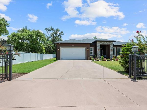 17601 HANNA ROAD, LUTZ, FL 33549