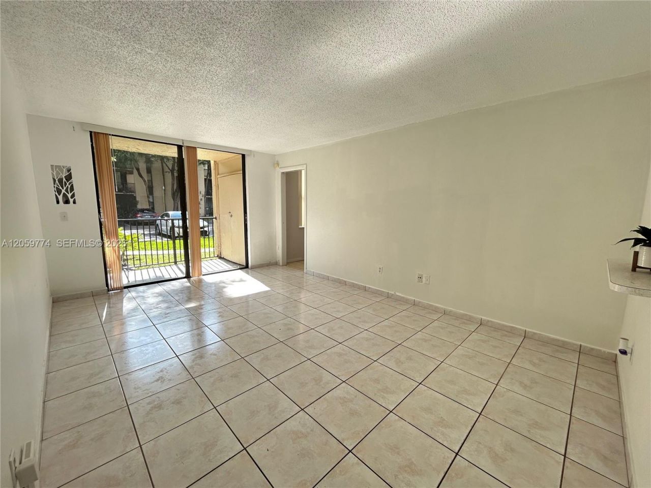 14301 N Kendall Dr, Unit 109B, Miami, FL 33186 Photo