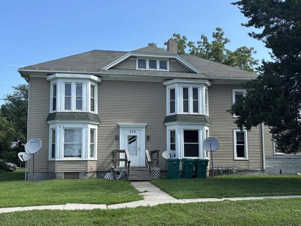 448 W 3RD Avenue, Unit 4, Woodhull, IL 61490