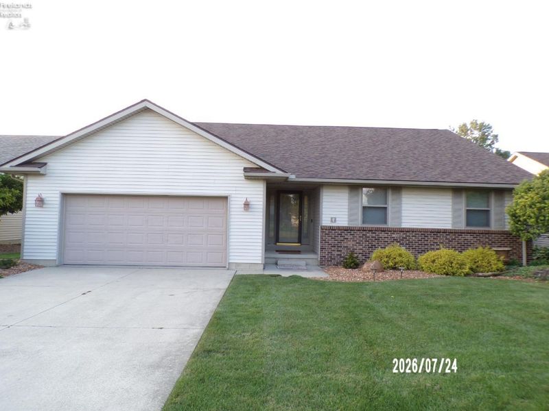 16 Sun Valley Drive, Fremont, OH 43420 Photo 1