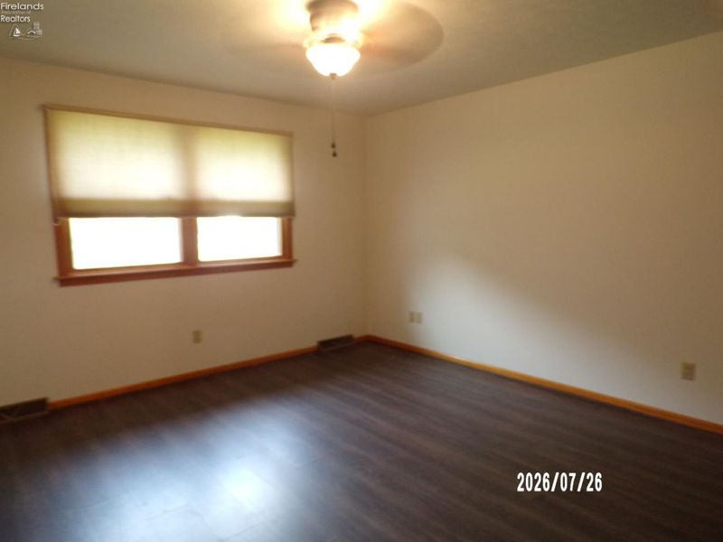 16 Sun Valley Drive, Fremont, OH 43420 Photo 9