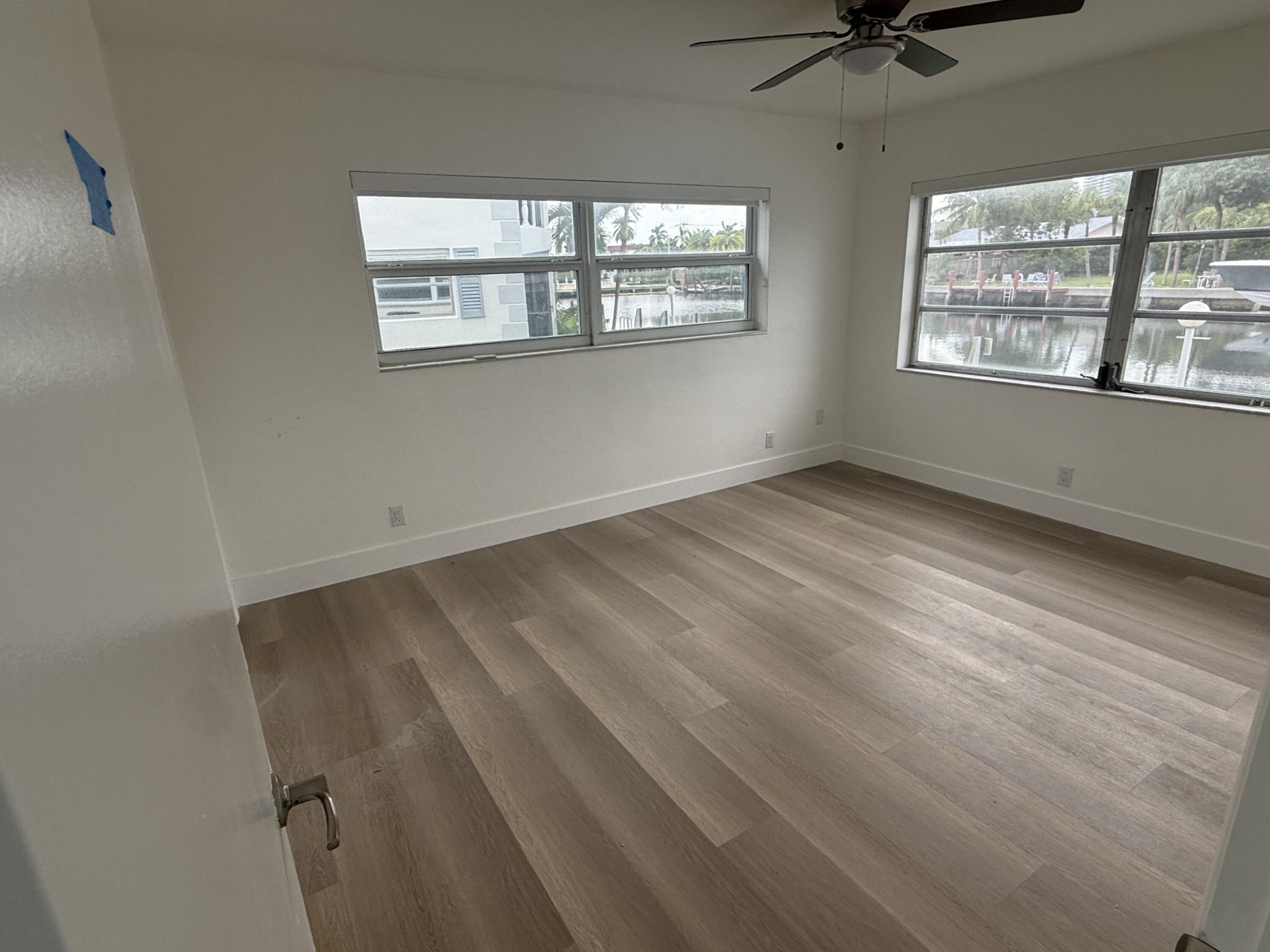 460 Paradise Isle Boulevard, Unit 101, Hallandale Beach, FL 33009 Photo
