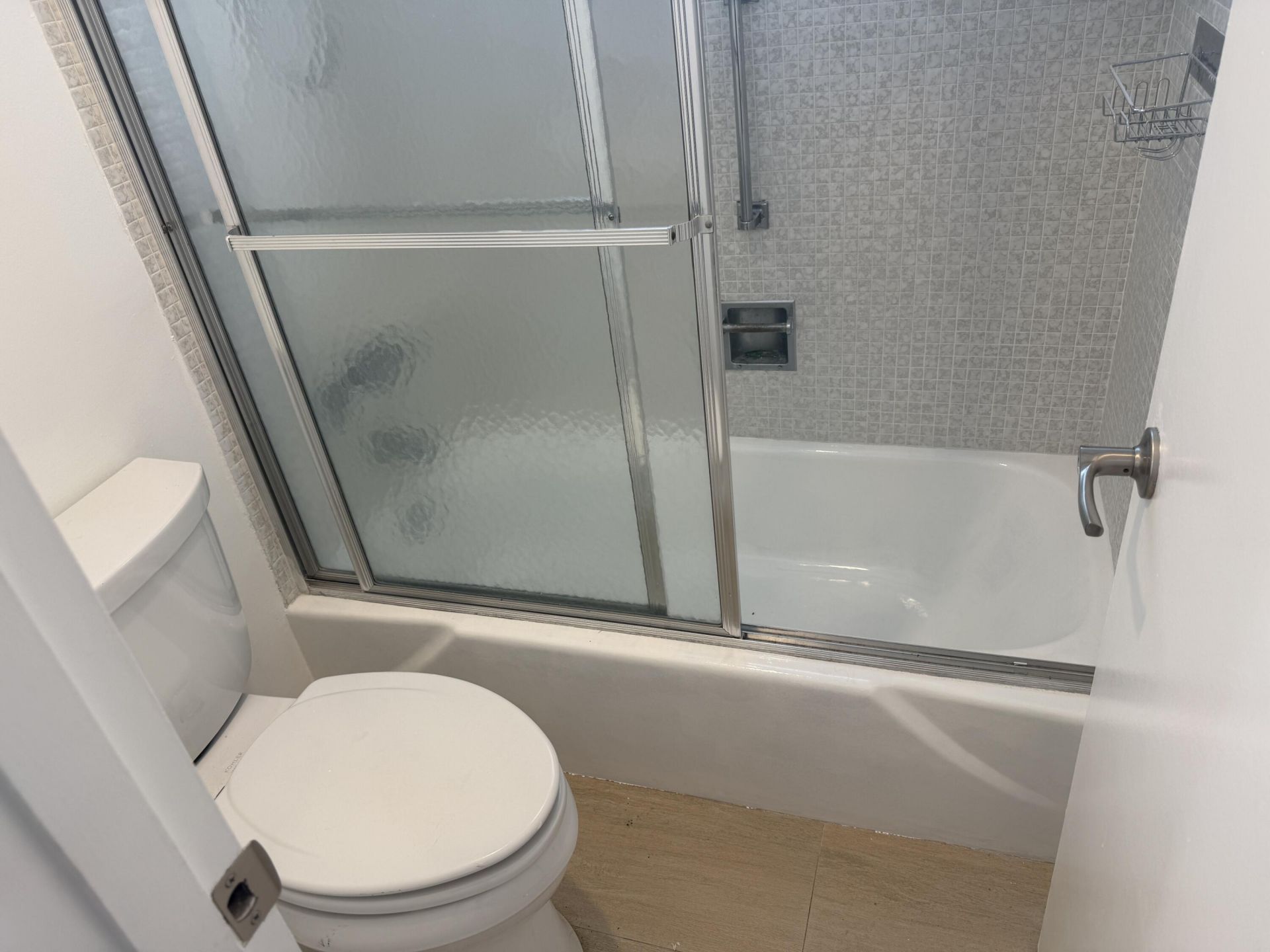 460 Paradise Isle Boulevard, Unit 101, Hallandale Beach, FL 33009 Photo