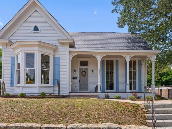 2020 S Main Street, Little Rock, AR 72206