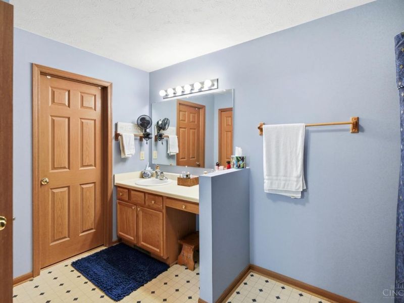 5263 Fischer Road, Harlan Twp, OH 45113 Photo 14
