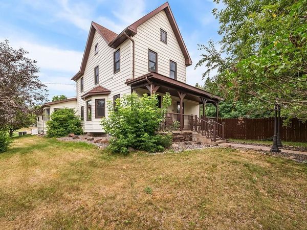 401 River Bluff Avenue, Sandstone, MN 55072