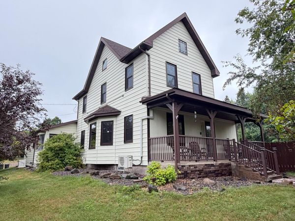 401 River Bluff Avenue, Sandstone, MN 55072