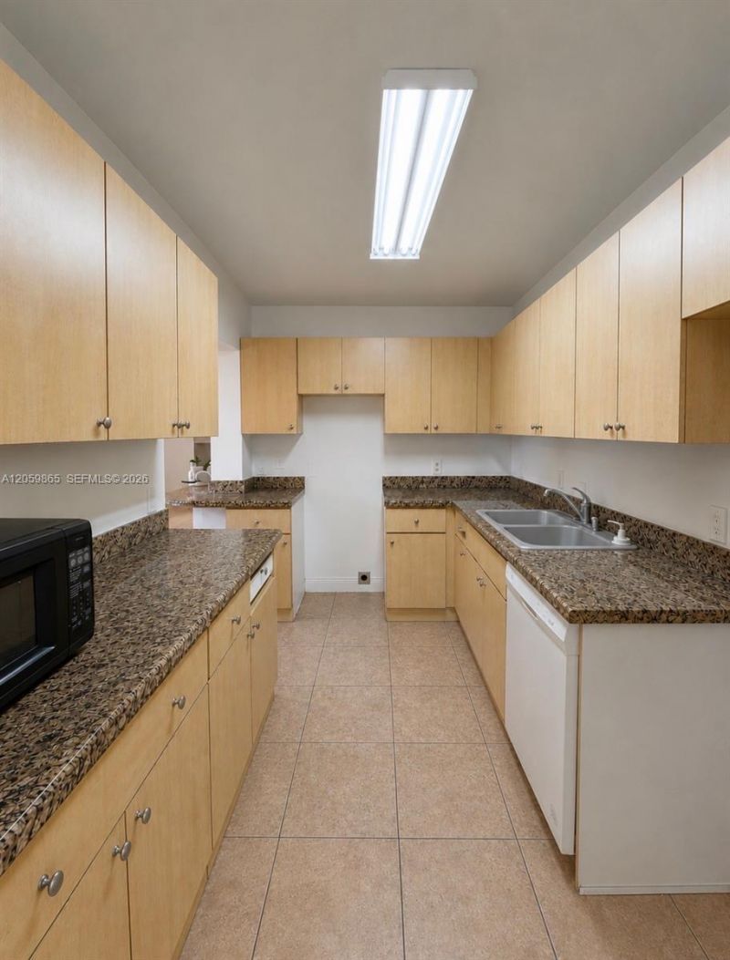 5202 NE 14th Ter, Pompano Beach, FL 33064 Photo