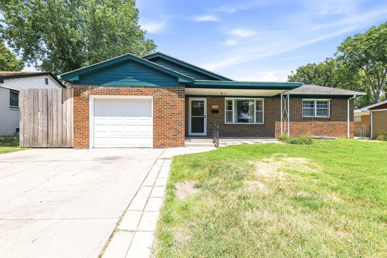 8144 E Indianapolis, Wichita, KS 67207 Main Photo