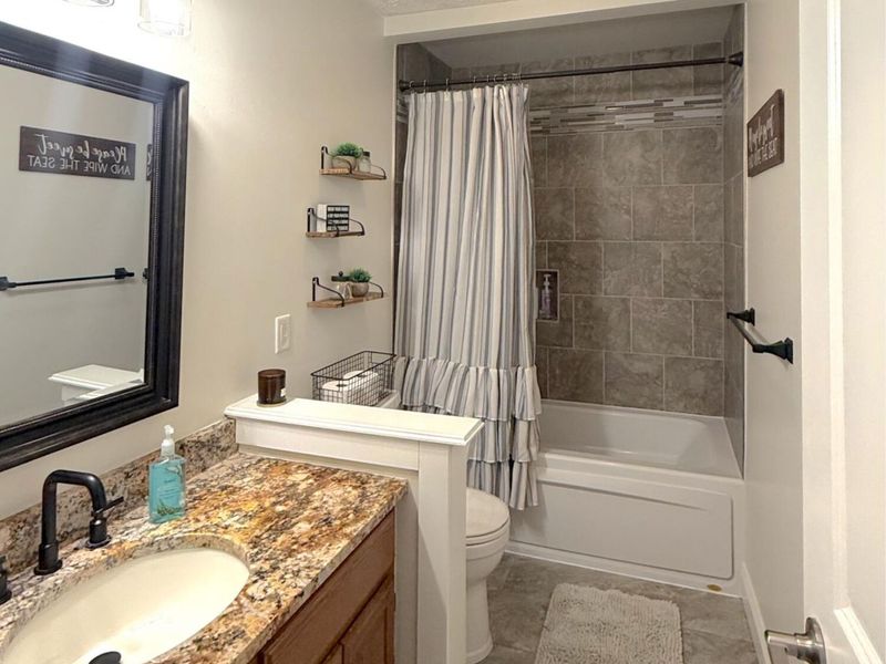 1306 Oakview Drive, Saint Marys, OH 45885 Photo 14