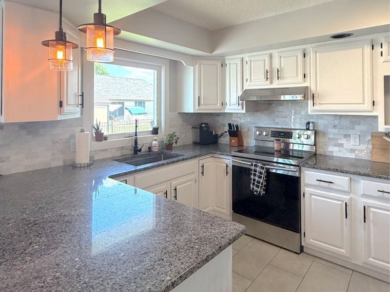 1306 Oakview Drive, Saint Marys, OH 45885 Photo 8