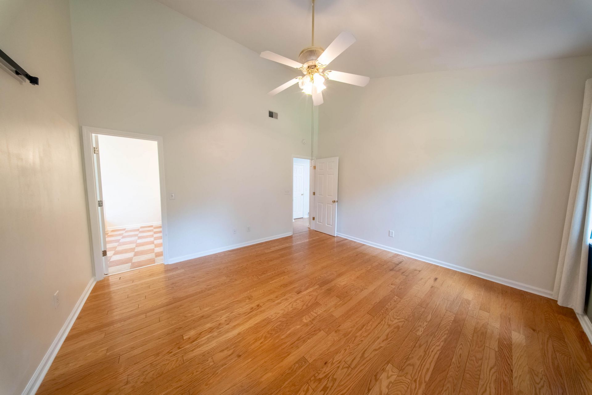 320 Old South Way Photo 25
