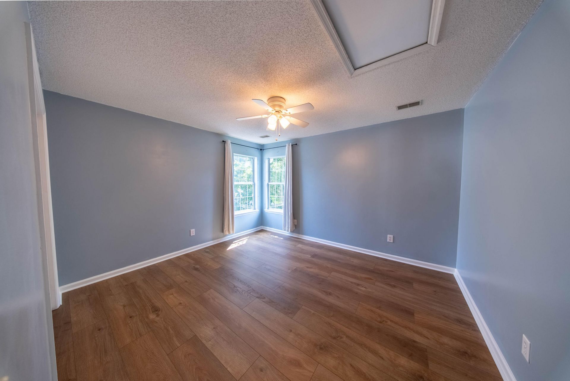 320 Old South Way Photo 31