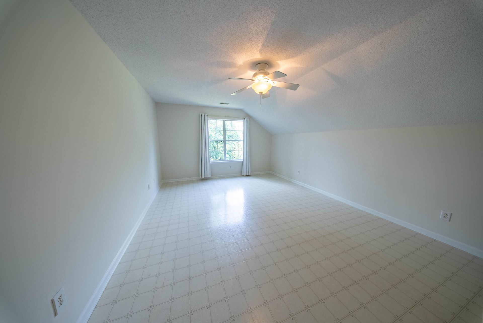 320 Old South Way Photo 32