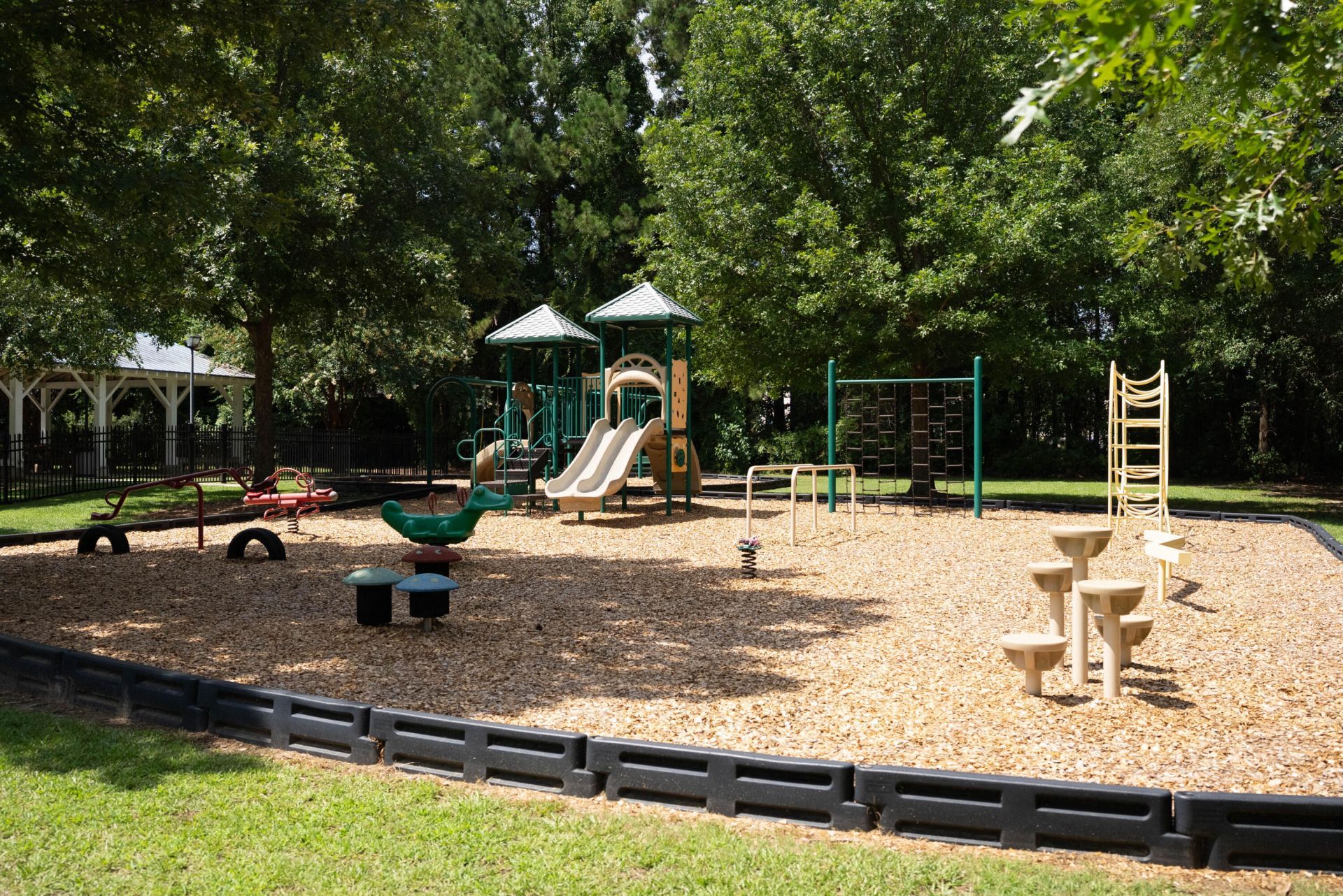 320 Old South Way Photo 47