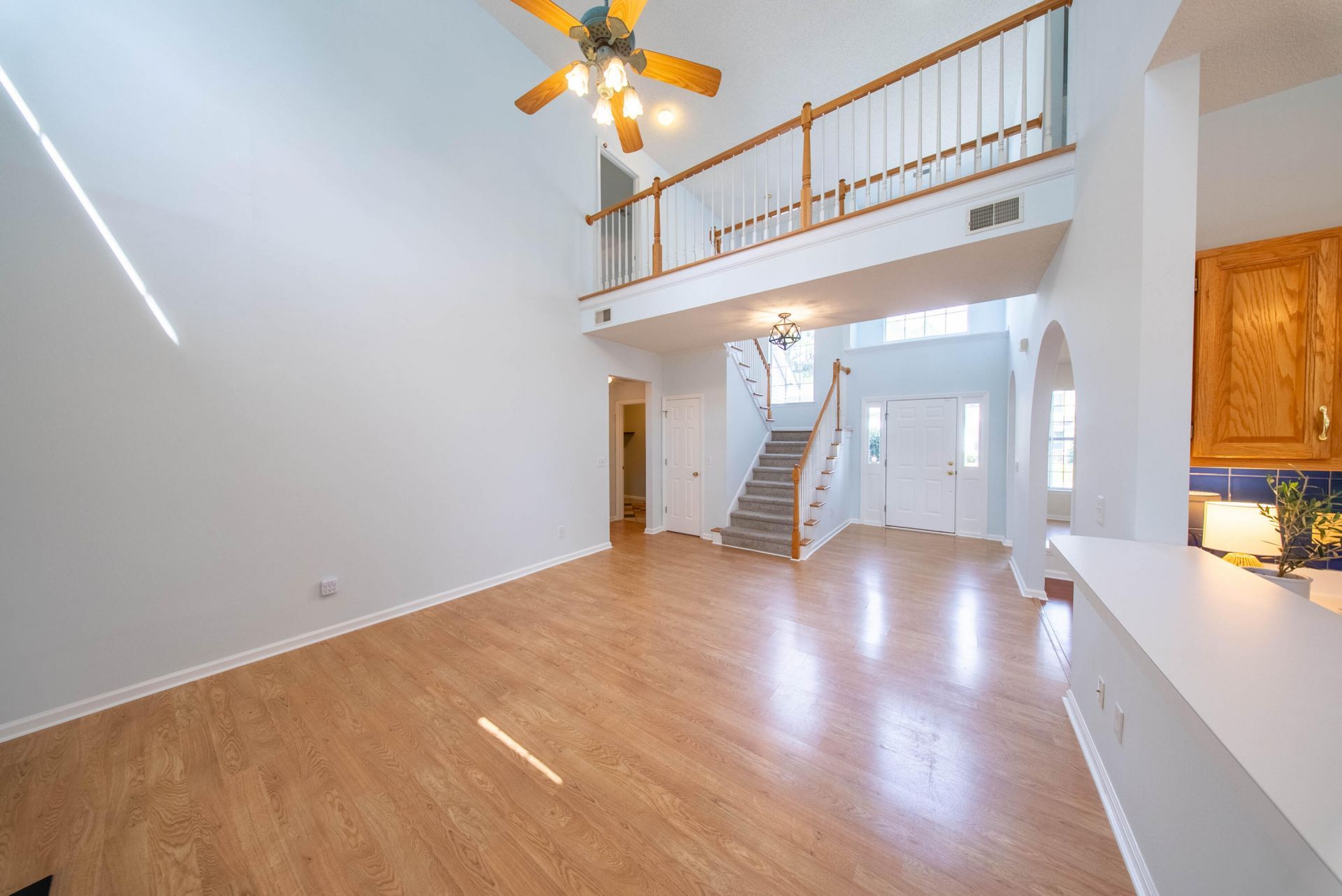 320 Old South Way Photo 6