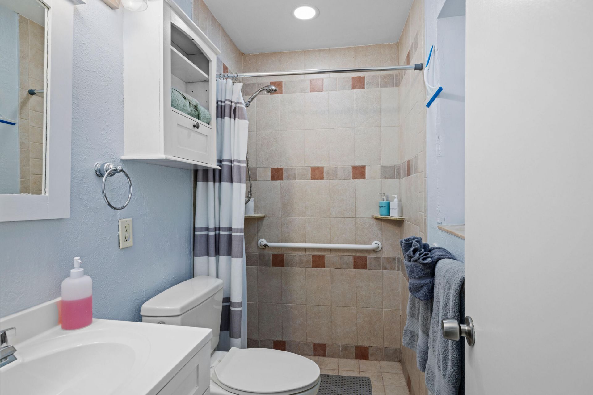 336 S Chillingworth Drive, West Palm Beach, FL 33409 Photo