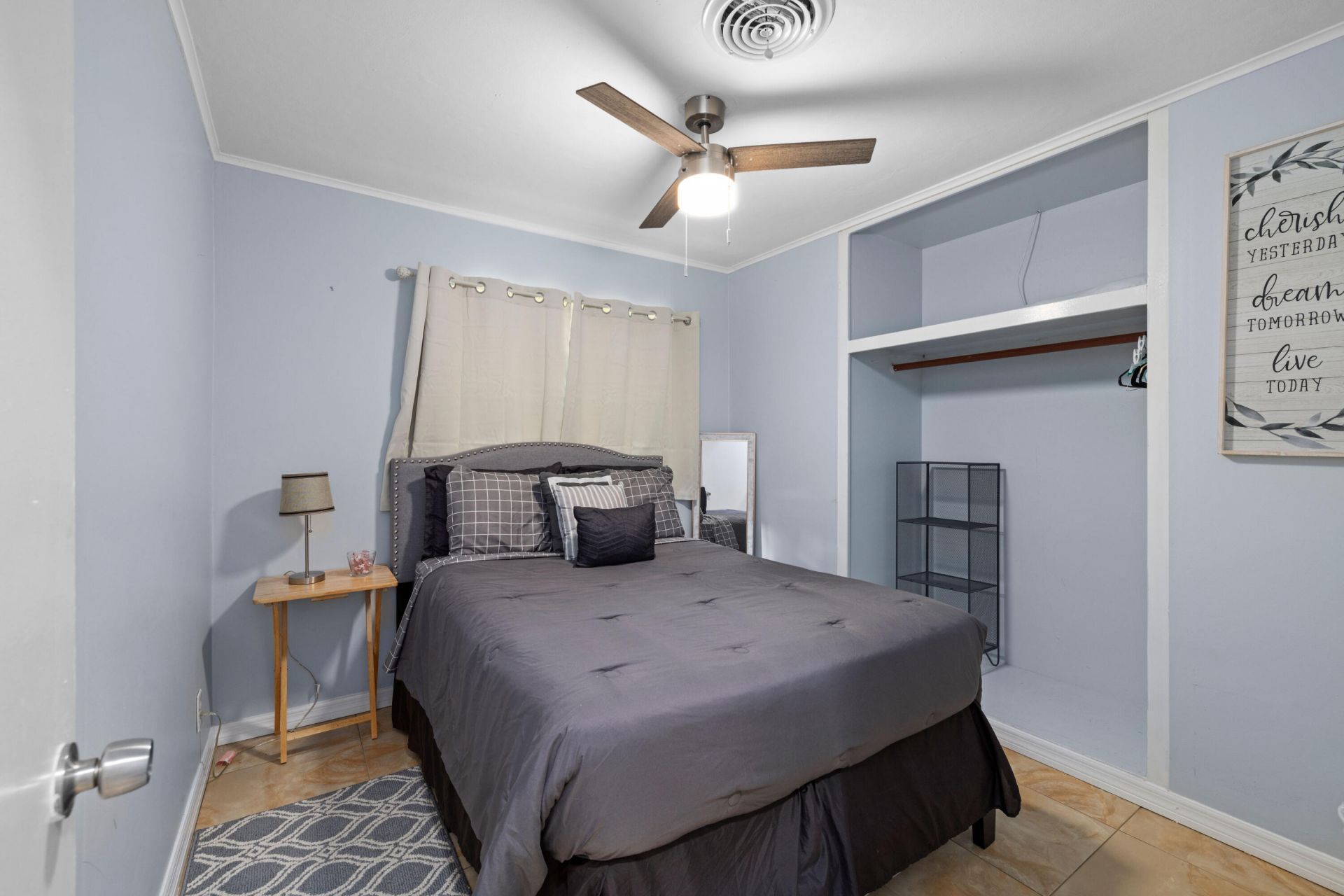 336 S Chillingworth Drive, West Palm Beach, FL 33409 Photo