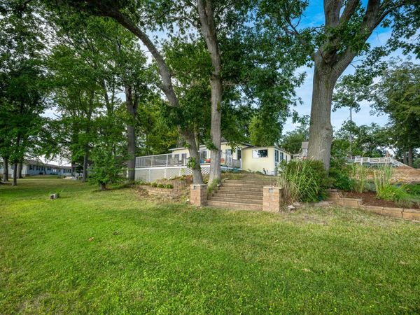 11791 Ford Point Drive, Plainwell, MI 49080
