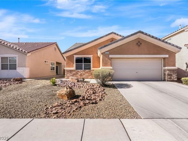 320 Fox Blitz Avenue, North Las Vegas, NV 89031