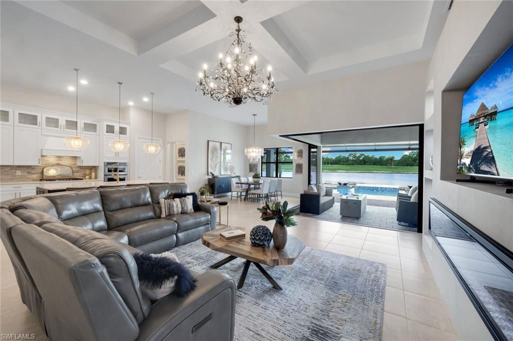 9577 Everglades Dr, Naples, FL 34120 Photo