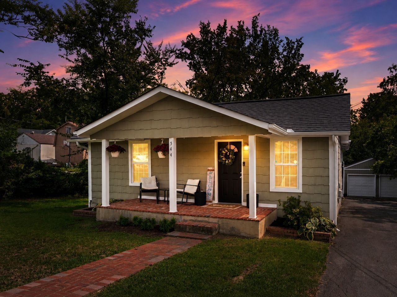 544 Maplewood Ln Nashville, TN 37216