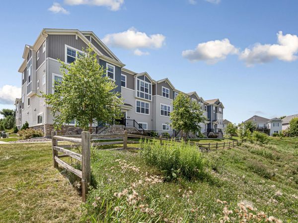 860 Roselyn Drive, Victoria, MN 55386