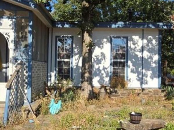 825 Bus Loop, Eufaula, OK 74432