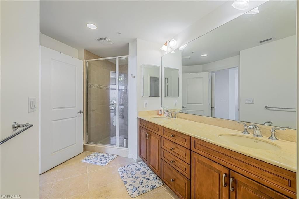 5781 Cape Harbour Dr, Unit 810, Cape Coral, FL 33914 Photo