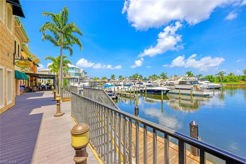 5781 Cape Harbour Dr, Unit 810, Cape Coral, FL 33914 Photo