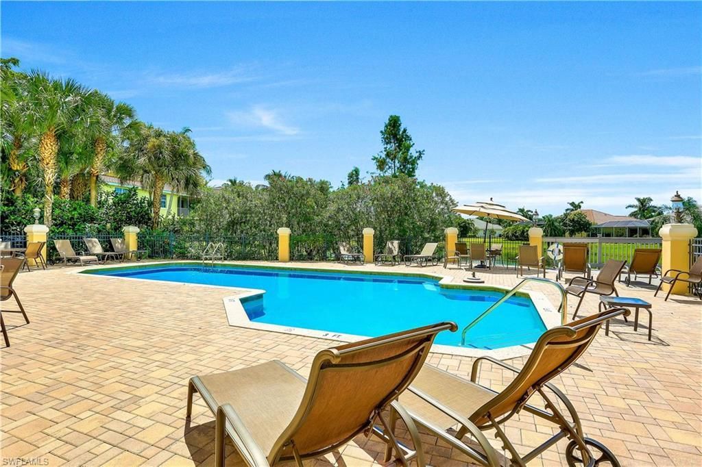 5781 Cape Harbour Dr, Unit 810, Cape Coral, FL 33914 Photo