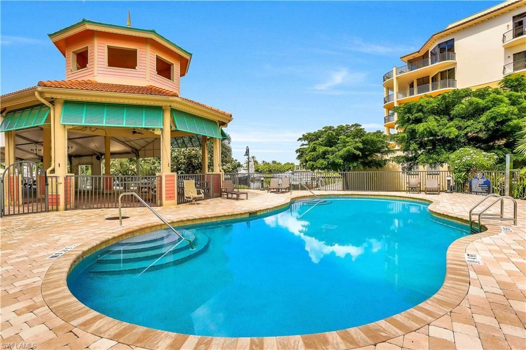 5781 Cape Harbour Dr, Unit 810, Cape Coral, FL 33914 Photo