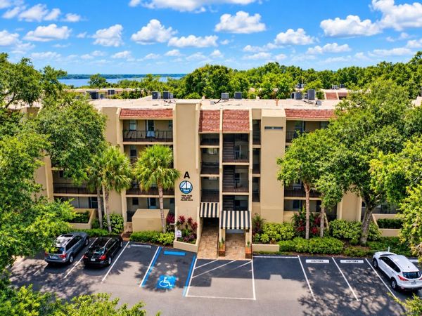 90 S HIGHLAND AVENUE, Unit 202, TARPON SPRINGS, FL 34689