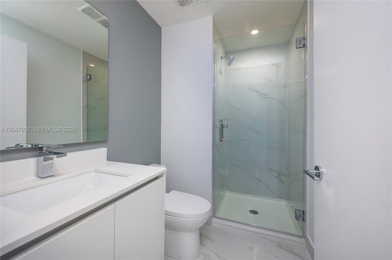700 NE 24th St, Unit 2502, Miami, FL 33137 Photo