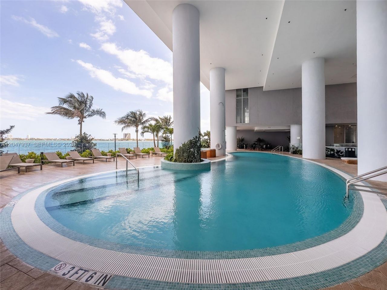 700 NE 24th St, Unit 2502, Miami, FL 33137 Photo