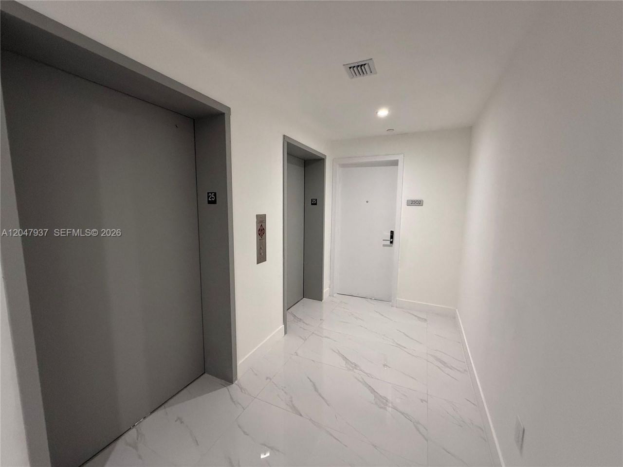 700 NE 24th St, Unit 2502, Miami, FL 33137 Photo