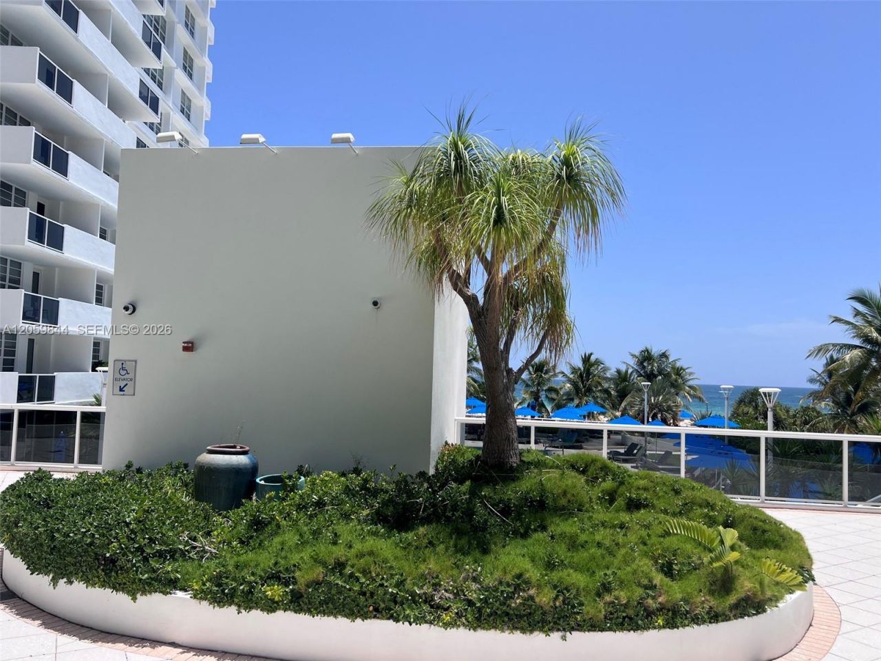 100 Lincoln Rd , Unit 537, Miami Beach, FL 33139 Photo