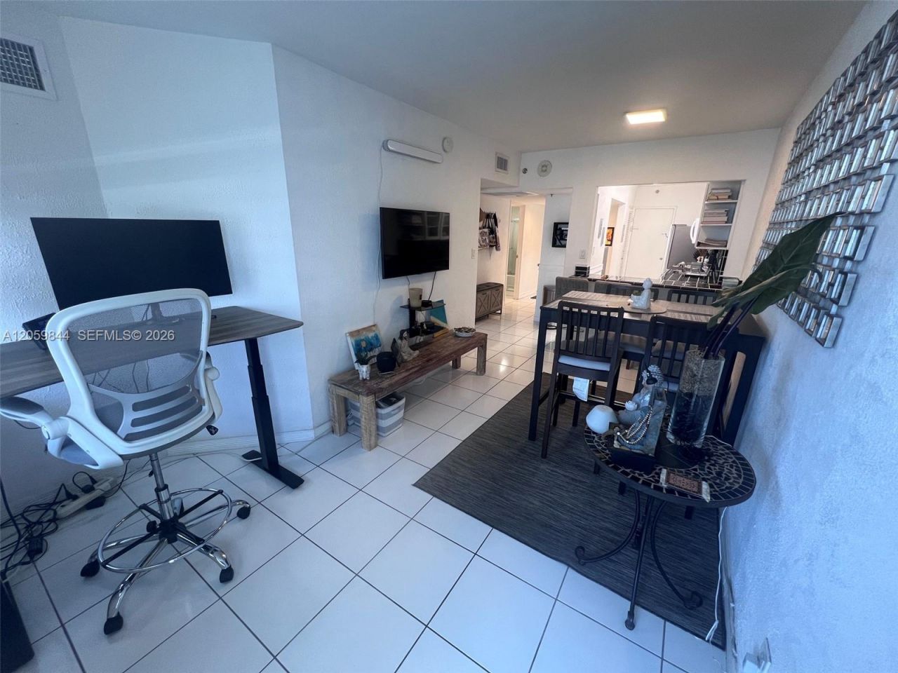 100 Lincoln Rd , Unit 537, Miami Beach, FL 33139 Photo