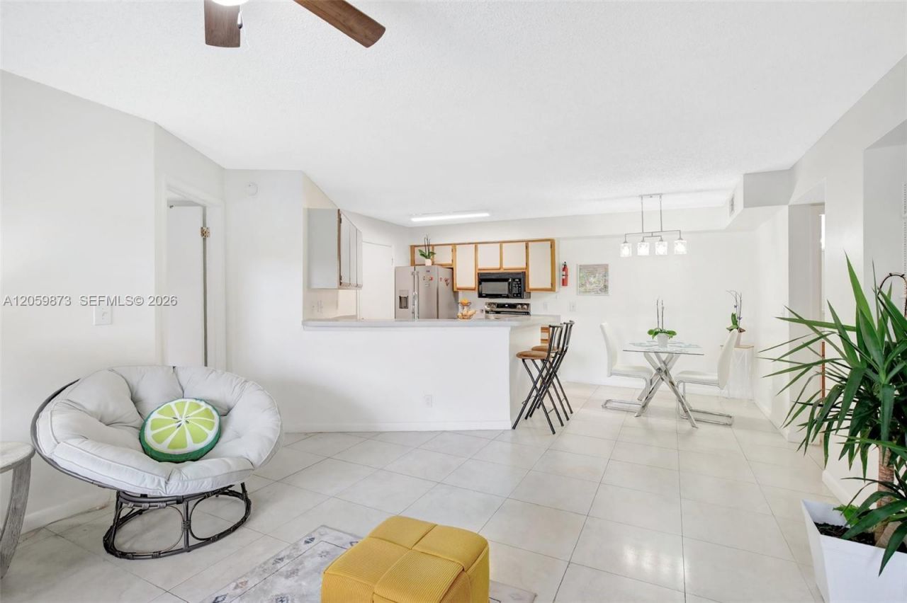 9999 Summerbreeze Dr, Unit 808, Sunrise, FL 33322 Photo