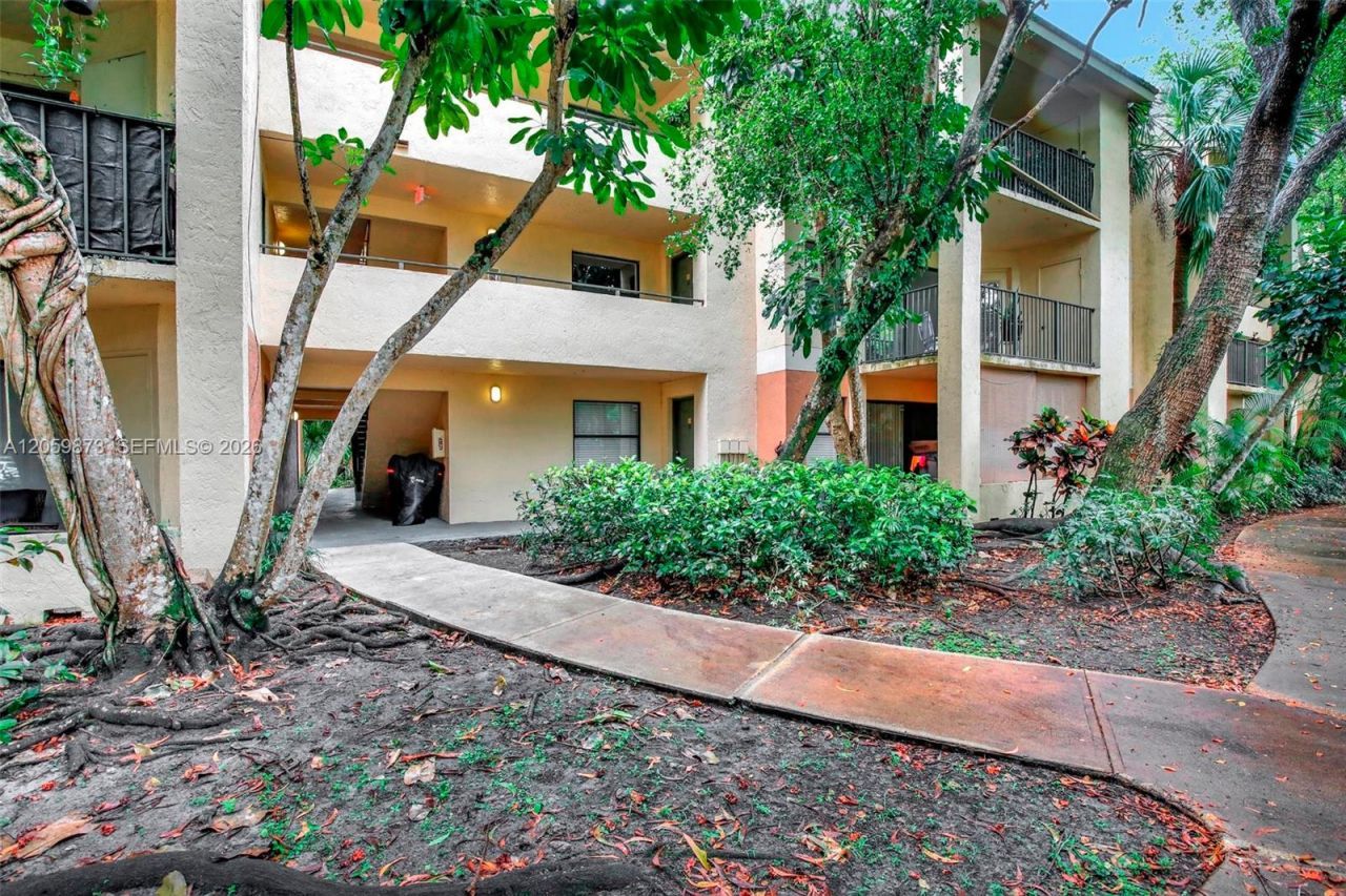 9999 Summerbreeze Dr, Unit 808, Sunrise, FL 33322 Photo