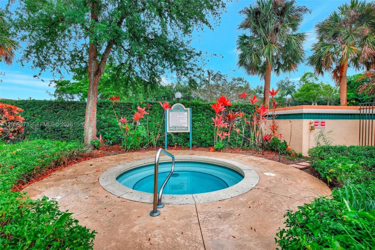 9999 Summerbreeze Dr, Unit 808, Sunrise, FL 33322 Photo