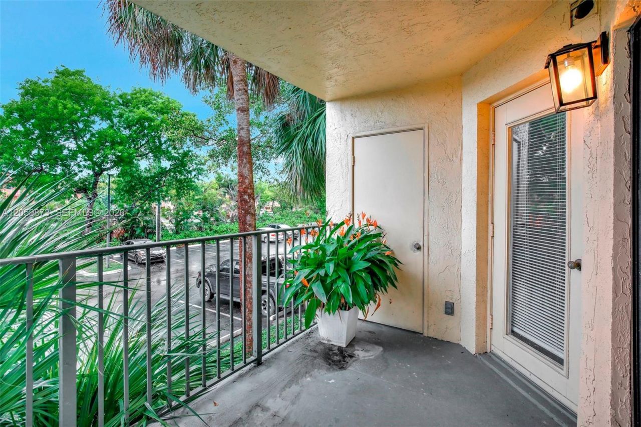 9999 Summerbreeze Dr, Unit 808, Sunrise, FL 33322 Photo