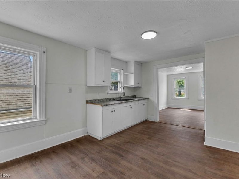 7408 Wentworth Avenue, Cleveland, OH 44102 Photo 21