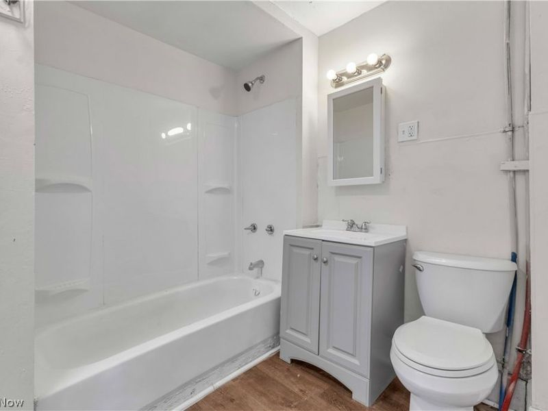 7408 Wentworth Avenue, Cleveland, OH 44102 Photo 30