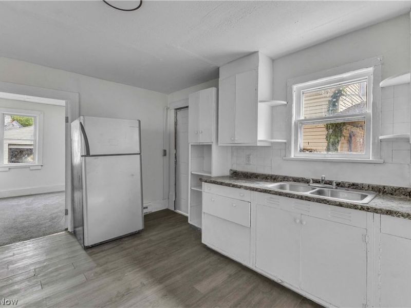 7408 Wentworth Avenue, Cleveland, OH 44102 Photo 9
