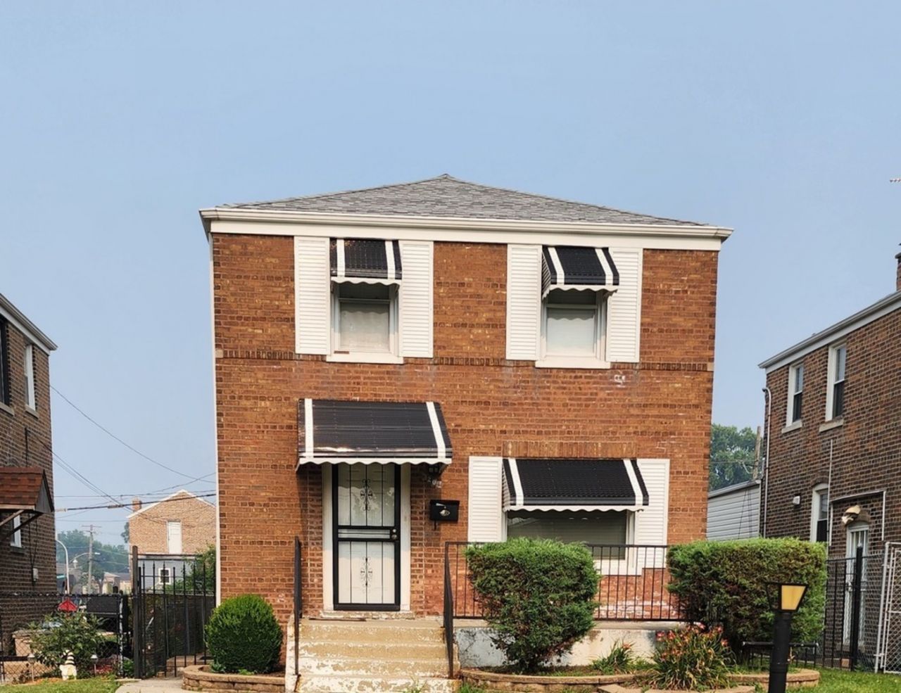 9205 S Sangamon Street, Chicago, IL 60620 Main Photo
