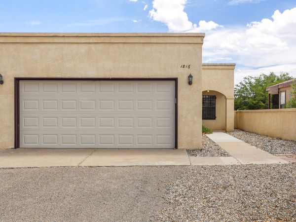 1816 Peach Road NE, Rio Rancho, NM 87144