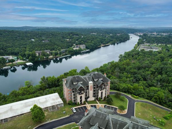 3103 Riverstone Drive , Branson, MO 65616